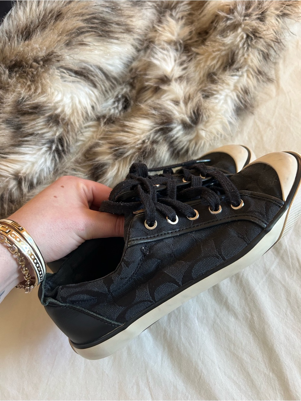 Black Low-Top Lace-Up Women's Sneakers